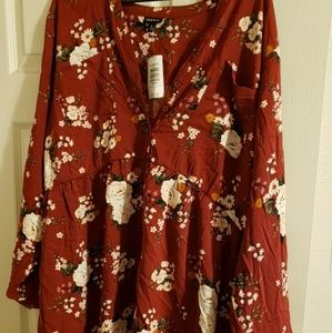 NWT TORRID BLOUSE  SIZE 4